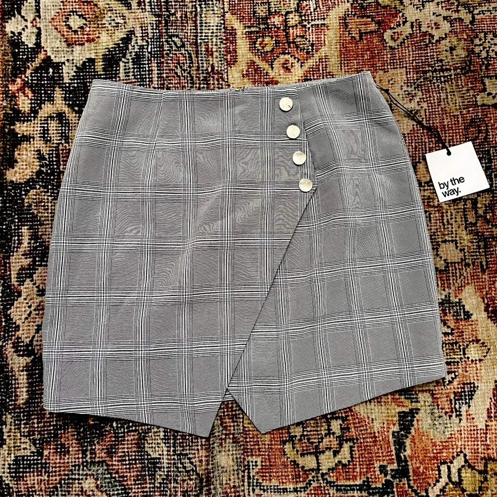 NWT By The Way skirt
